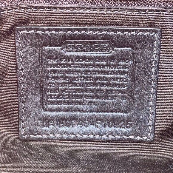 Vintage Coach Signature Brown Jacquard Suede Trim Buckle Detail Shoulder Bag - Picture 9 of 12